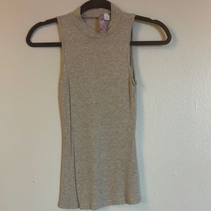 Alya Sleeveless Top